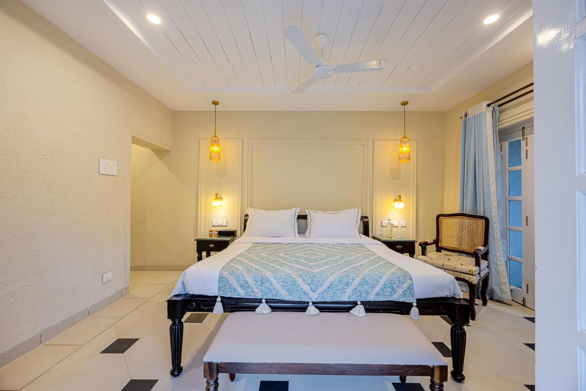 Elivaas 4 Bhk Villa Near Beach With Private Pool & Bar - Casa Boa Vida Candolim Exteriör bild