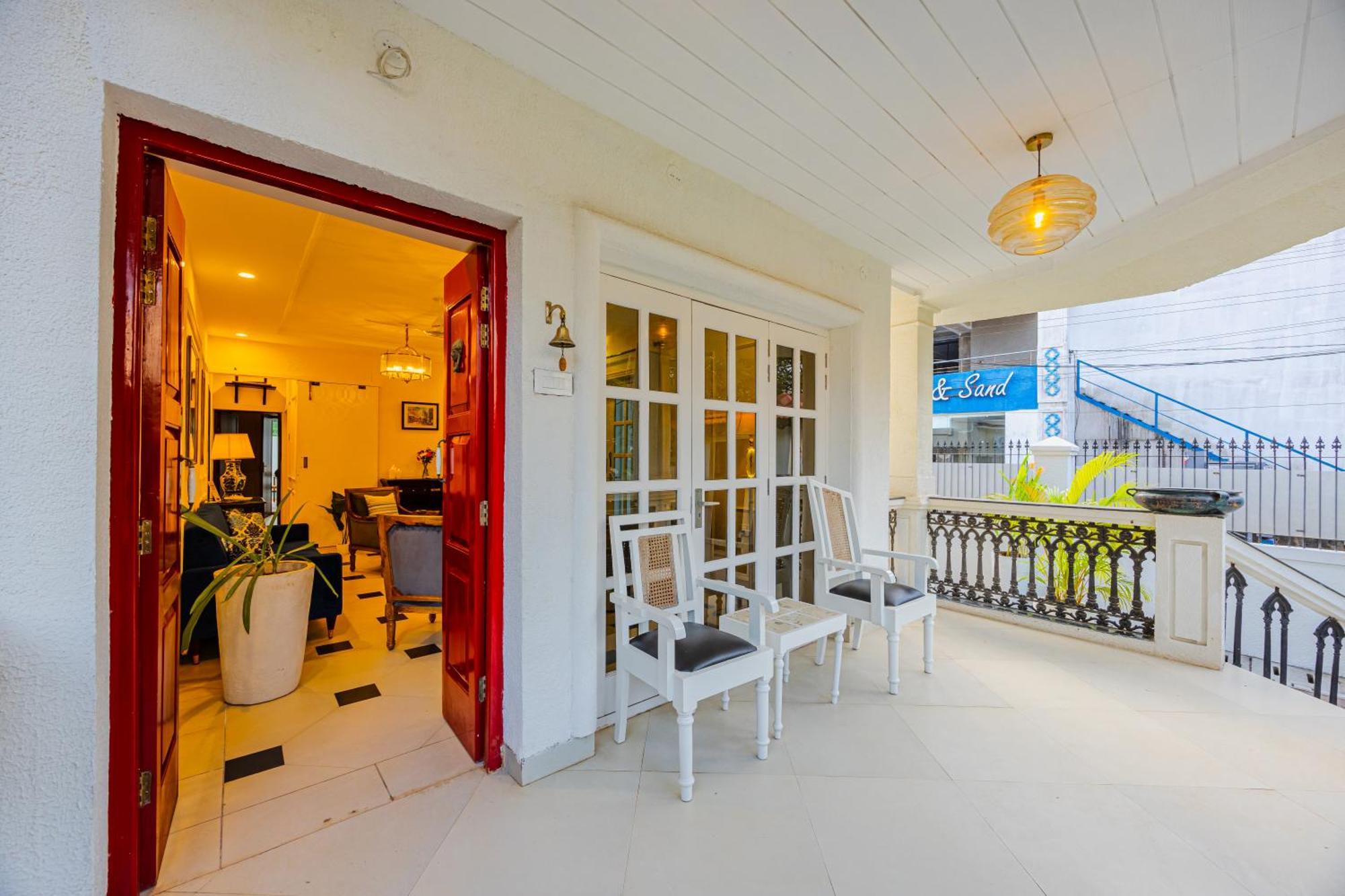 Elivaas 4 Bhk Villa Near Beach With Private Pool & Bar - Casa Boa Vida Candolim Exteriör bild