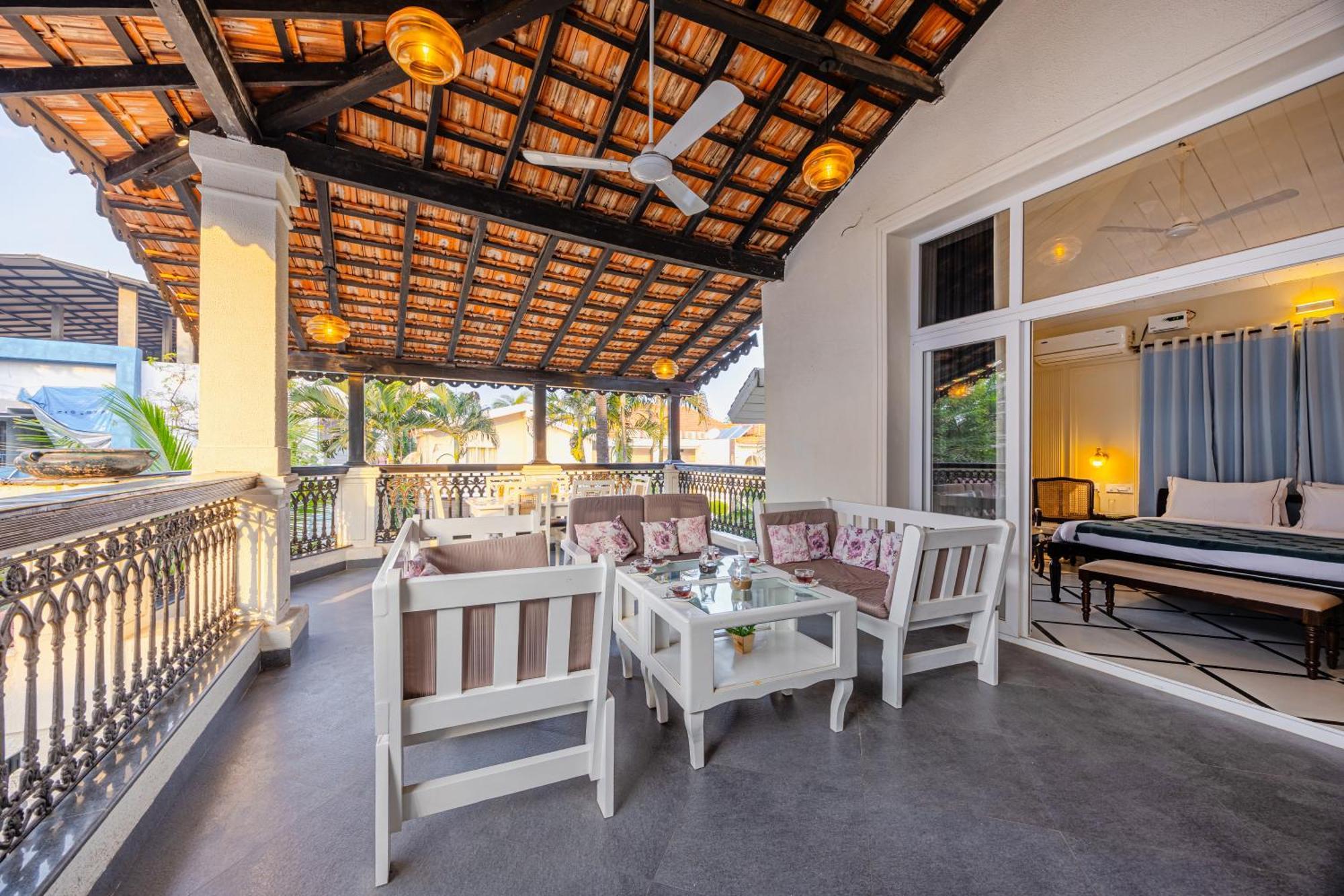 Elivaas 4 Bhk Villa Near Beach With Private Pool & Bar - Casa Boa Vida Candolim Exteriör bild